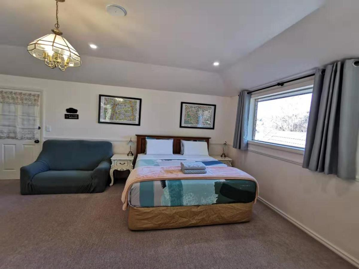 Large Private Room In Modern Stylish House 더니든 외부 사진