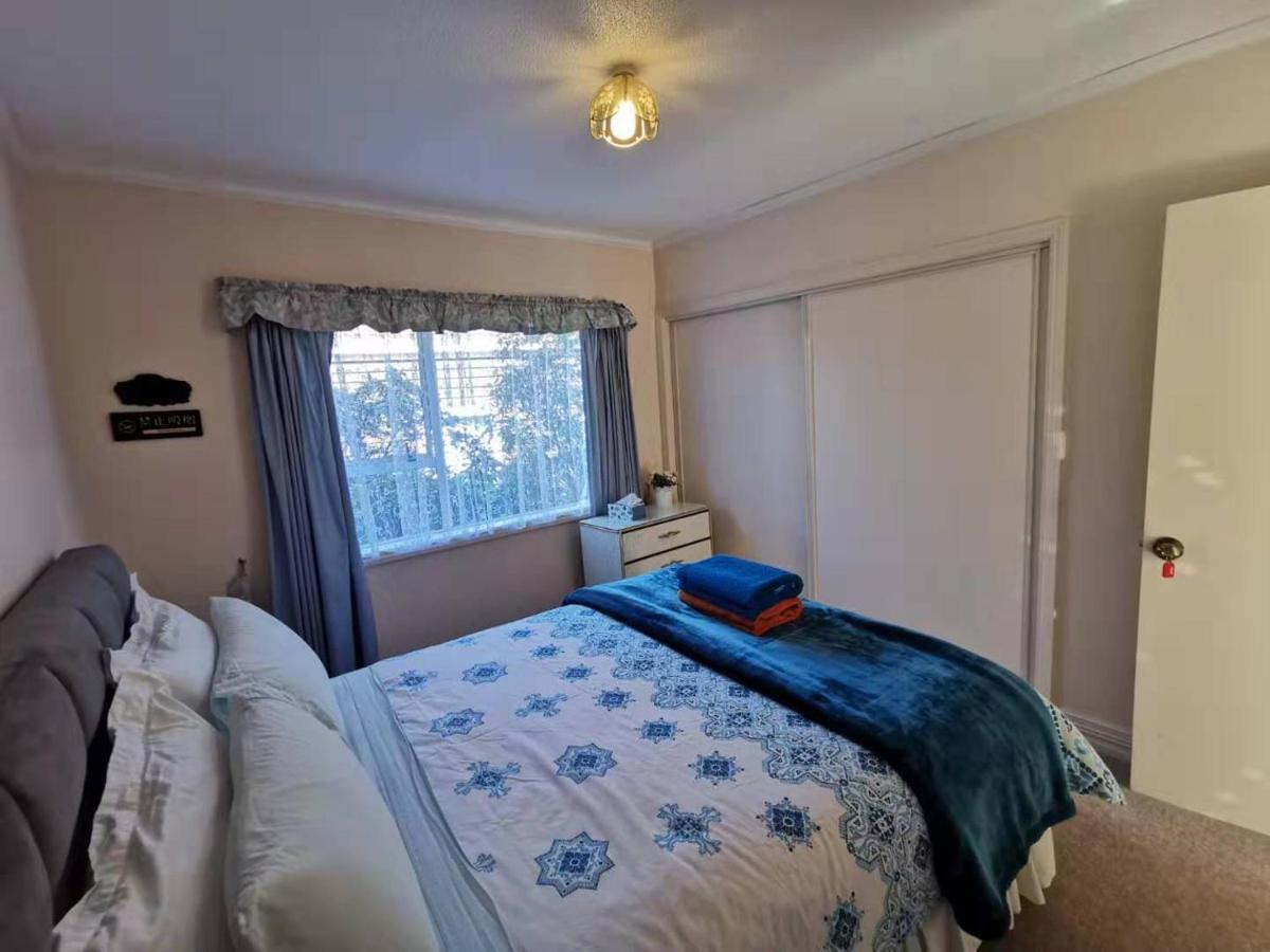 Large Private Room In Modern Stylish House 더니든 외부 사진