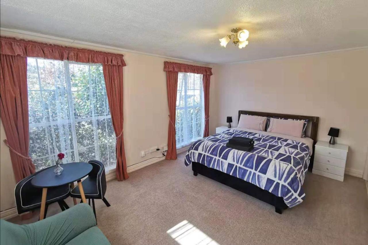 Large Private Room In Modern Stylish House 더니든 외부 사진